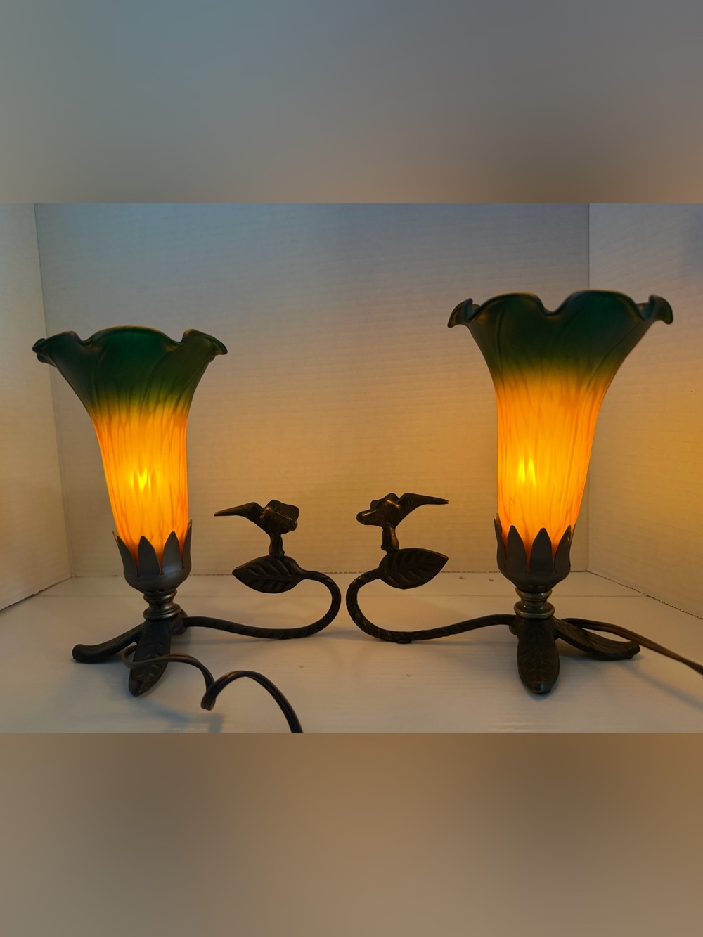 Pair Vintage Hummingbird with Tulip/Trumpet Flower Glass Shade 7.5" Accent Lamp